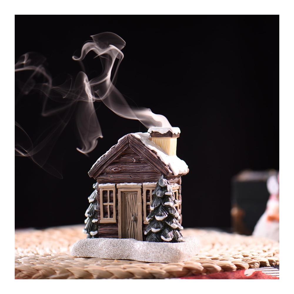 Entdecken Sie die Magie des Winterzaubers mit unserem Log Cabin Incense Burner | Authentischer Räucherstäbchenhalter für Blockhütten | Romantischer Räucherkegelbrenner mit Schornsteinornament | Inklusive 2 verschneiten Winterkegeln | Stimmungsvolle Raumdekoration