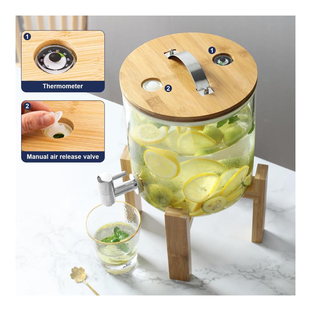 Wasserspender & Getränkespender 5L Glas mit Holzständer Zapfhahn & Deckel | Klarer Saftspender für kalte/heißer Getränke - Auslaufsicherer Limonadenspender | Inkl. Wasserfilter & Kartuschen