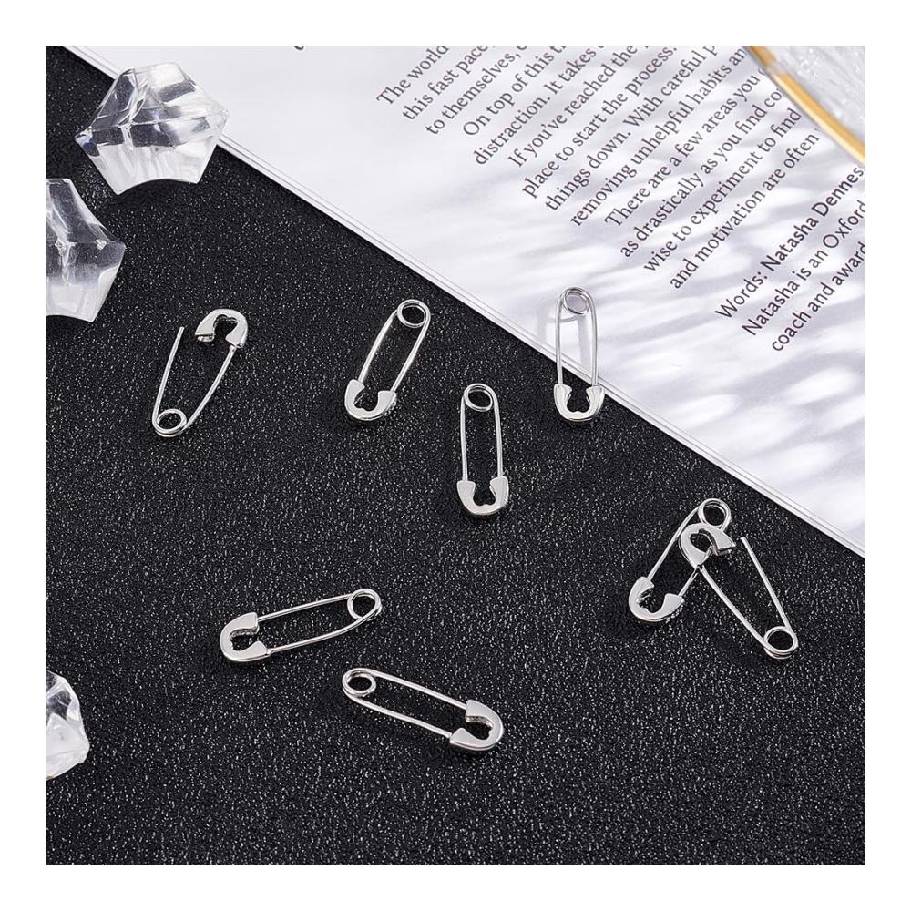 Entdecken Sie Eleganz 4 Paar Ohrhaken Pin-Ohrringe aus 925 Sterlingsilber-Messing. Sicherheitsnadel-Design trifft auf Büroklammer-Schleifen-Schmuck für Damen. Perfekt für Schmuckherstellung zum Jahrestag Geburtstag und Valentinstag. Erwecken Sie Ihre Stil mit diesen exquisiten