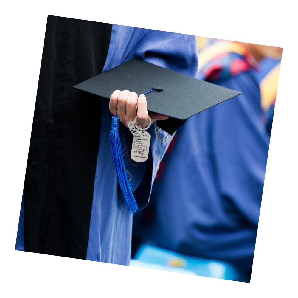 Edle Erinnerungen 2 Stück 2024 Schmuckanhänger - Einzigartige Abschlussgeschenke Inspirierende Graduierungsanhänger - Handgearbeiteter Stahl für bleibende Erinnerungen