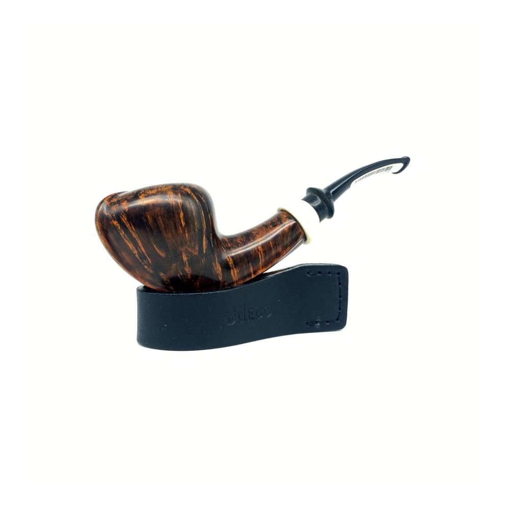 Entdecken Sie das ultimative Zigarrenzubehör Handgefertigte Bruyère-Tabakpfeife im Duke-Stil für einen exquisiten Rauchgenuss fa50441h1x1h inklusive elegantem Etui und Reinigungsset