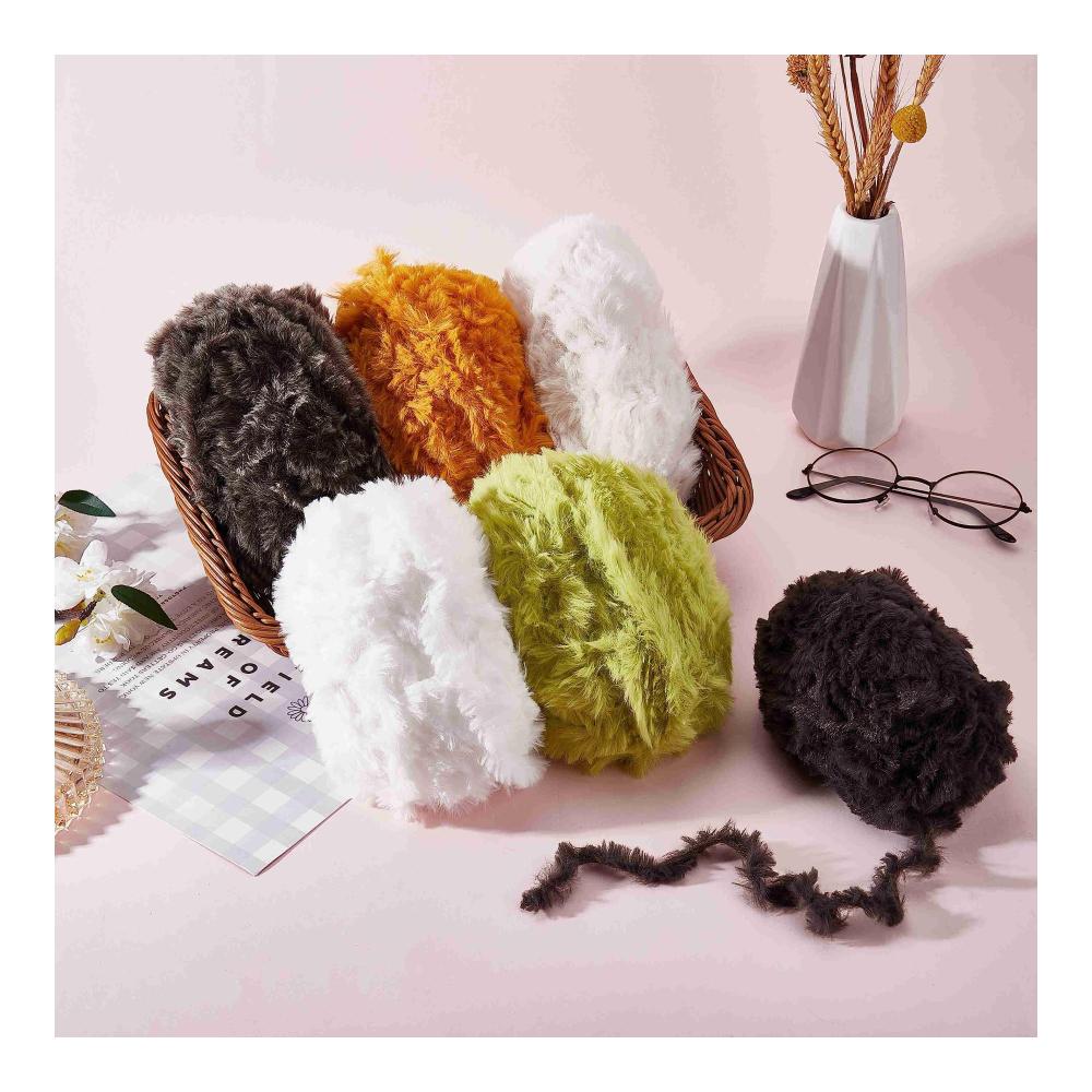 Hochwertiges Gelbgrün Plüsch-Häkel- & Strickgarn Set | 2 Bände für Schals Mäntel Handschuhe Mützen & mehr | Weiches Garn für kreative Strickprojekte