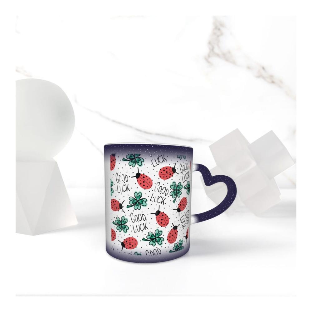 Entdecke den Zauber Farbwechsel-Tasse aus Keramik - Kaffeetassen & Becher mit Glücksmotiven wie Marienkäfer Klee und kreativem Sternenhimmel. Die magische Teetasse eignet sich perfekt als Urlaubs- oder Geburtstagsgeschenk für Männer und Frauen. Verblüffe deine Sinne mit diesem blauen Meisterwerk