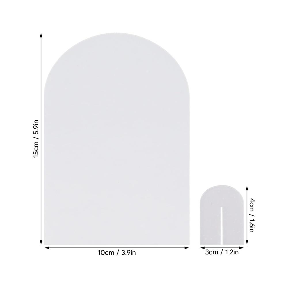 Organisieren Sie Ihre Veranstaltung stilvoll mit diesen 5 transparenten Acryl-Tischkarten! Elegant gebogen und halbkreisförmig ideal für Zuhause oder Partys