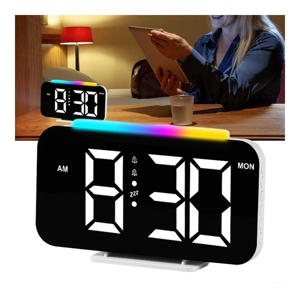 Entdecken Sie den ultimativen Komfort Digitaler Wecker mit RGB-Beleuchtung für den Nachttisch - 160 x 255 x 86 mm LED-Spiegeluhr und USB-Ladeanschluss - 10 Modi RGB-Nachtlicht 8 Farben LED-Anzeige. Machen Sie Ihren Morgen strahlender