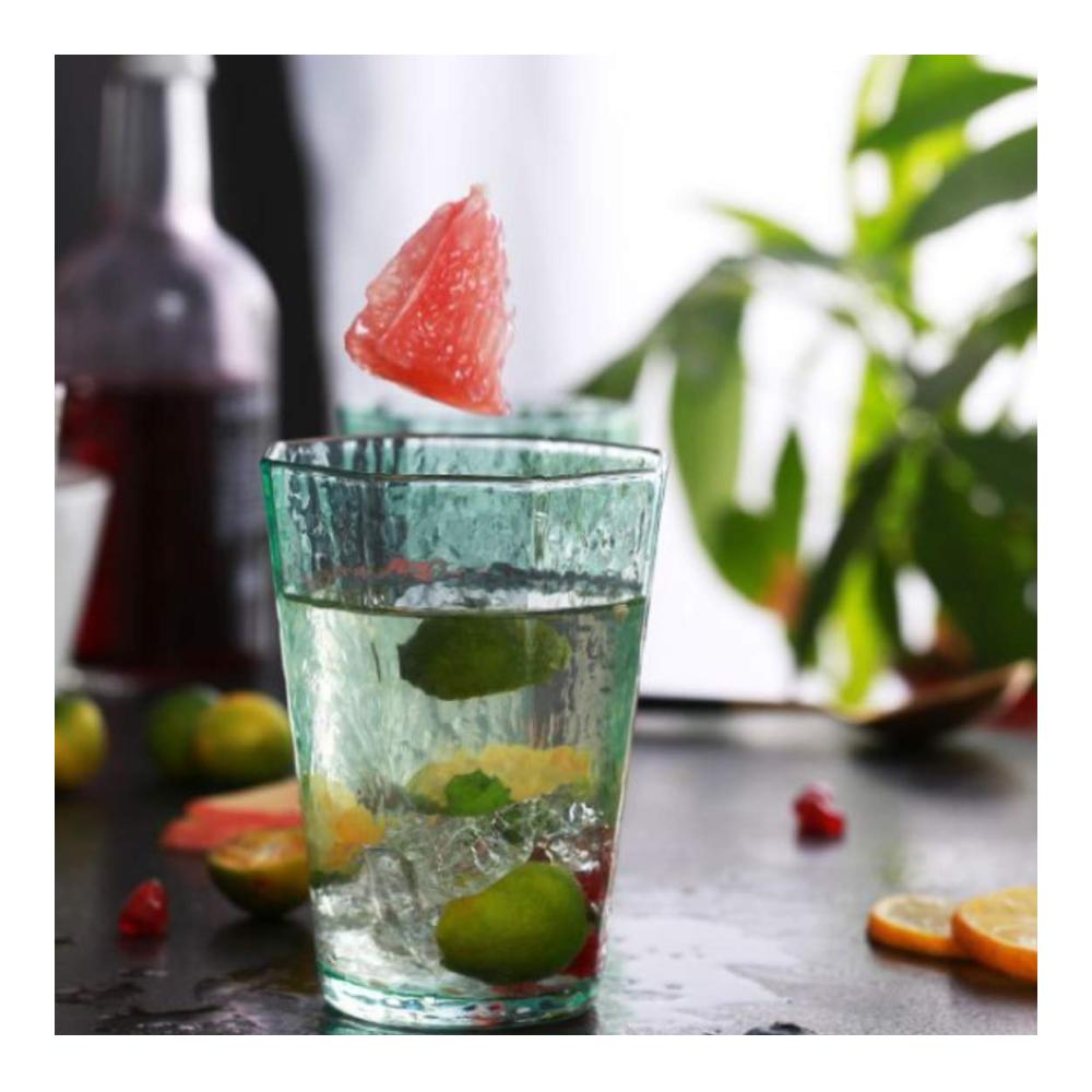 Wassergläser Edle Trinkgläser für Saft und Wasser 230ml Glasbecher Set 6 Stück Spülmaschinenfest Hochwertiges Glas Klar und elegant Perfekt für den täglichen Gebrauch Gesundes Trinken Genießen Sie Ihre Getränke stilvoll