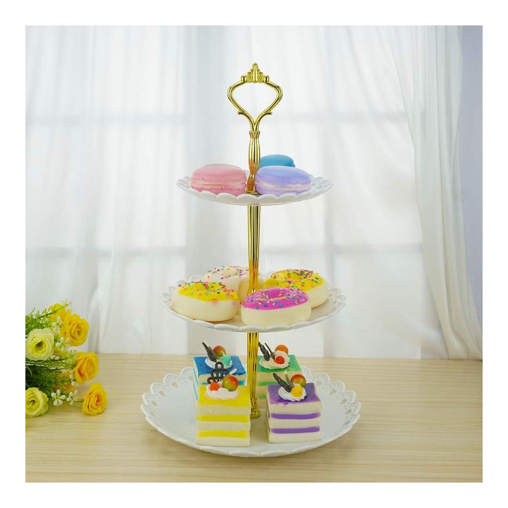 Edler Tortenständer aus Kunststoff | 3-stufiges Serviergeschirr in Weiß | Ideal für Partys Hochzeiten & Heimdekoration | Stilvolles Präsentieren von Desserts