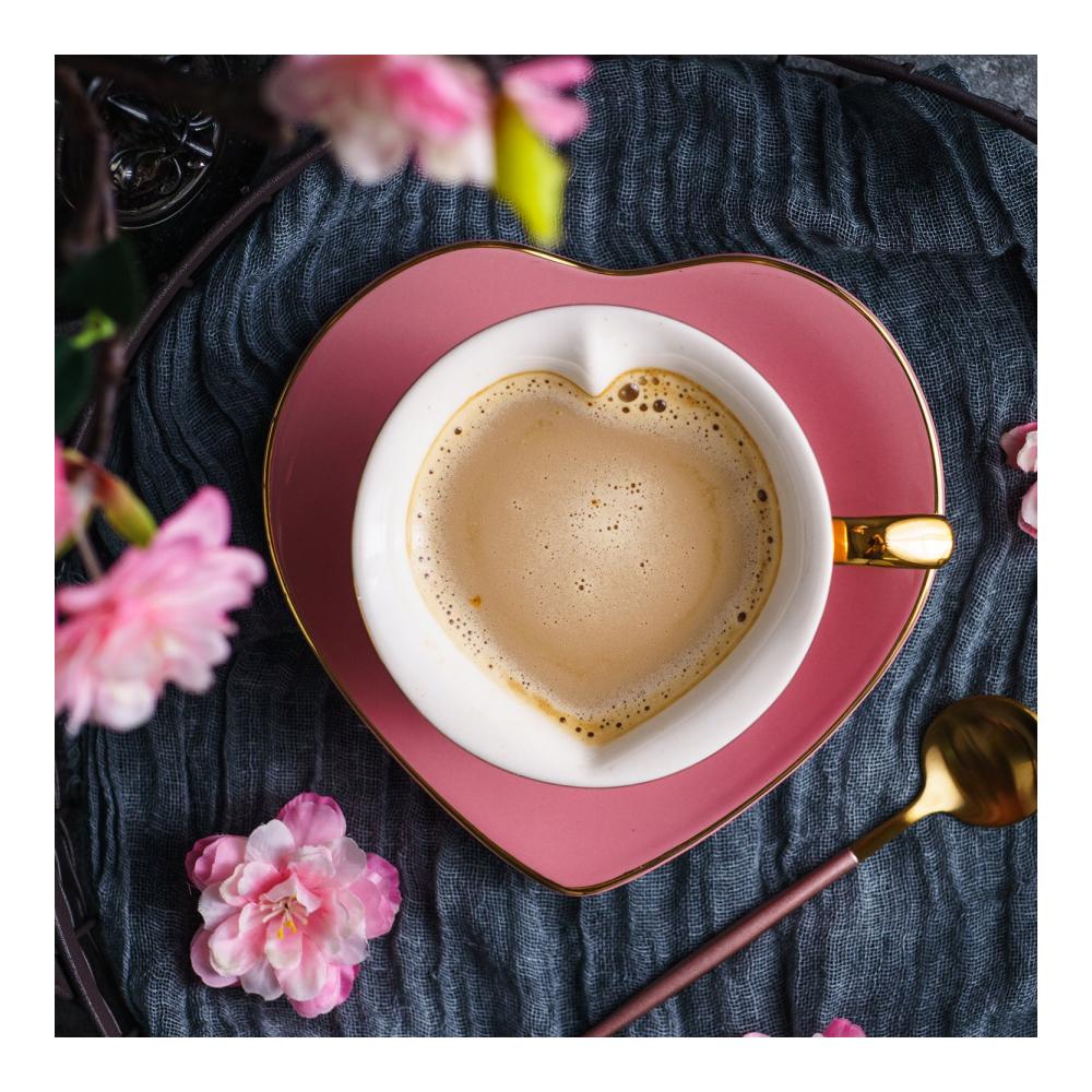 Exklusives Porzellan Kaffeeservice Set – 12-teiliges Kaffeebecher Set in buntem Herz-Design mit 6 Tassen & Untertassen – Perfekt für Kaffeegenuss zu Hause