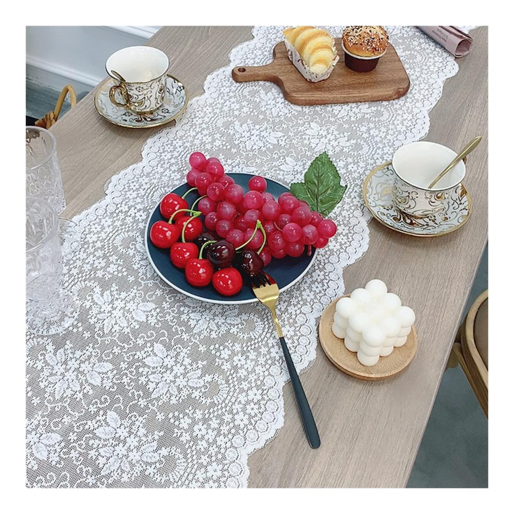 Boho Chic Weiße Spitze Tischläufer – Perfekte Hochzeitsdeko und Party-Dekoration für eine stilvolle Tischpräsentation (30x150