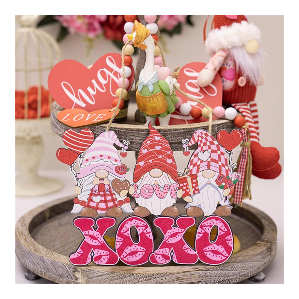 Entzückendes Konfetti Herz Gnome Zwerg Anhänger für stilvolle Valentinstag Dekorationen – Einzigartiges Elfen Türschild Ornament mit Rudolph Charme und Liebe zum Detail
