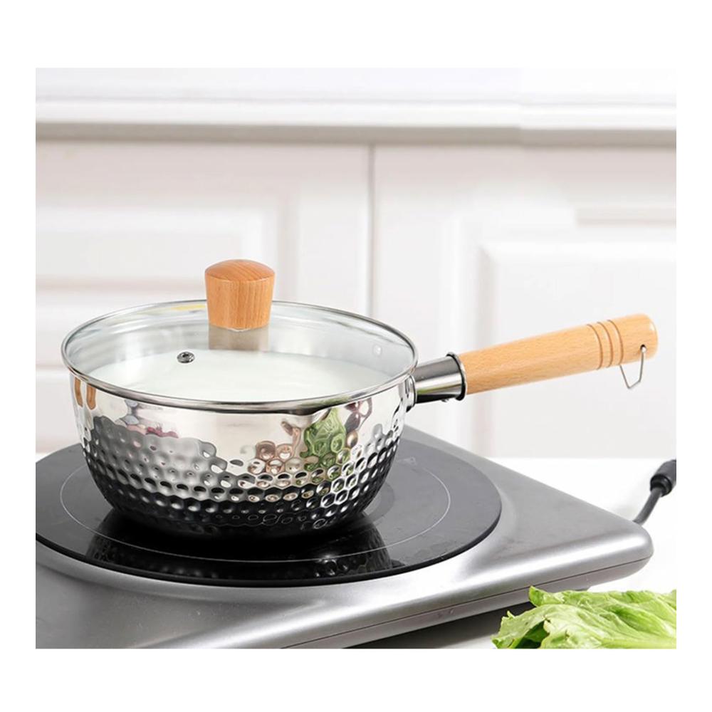 Entdecken Sie die Eleganz der Küche Premium Edelstahl-Kasserolle mit Deckel und extralangem Griff – Japanisches Hammermuster für perfekte Köstlichkeiten! Vielseitiger Milchtopf robust für Suppen und Aufläufe. Ein Must-Have für Ihre