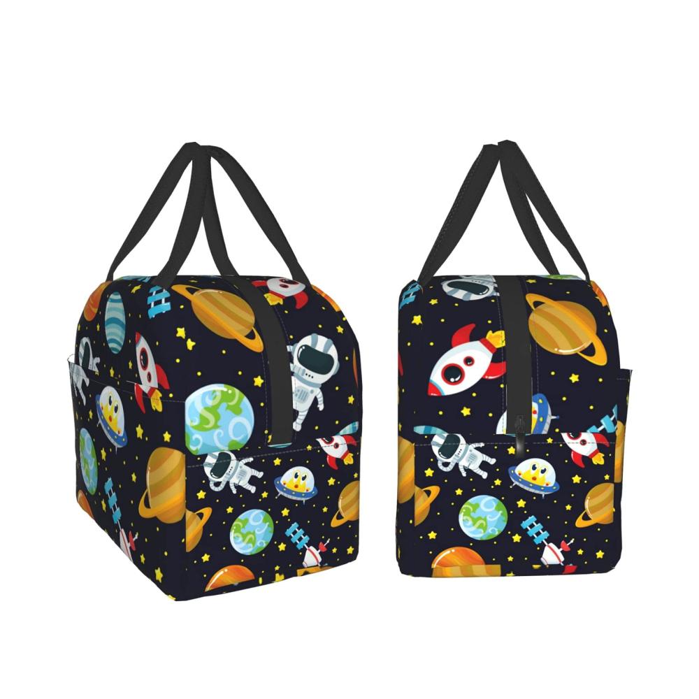 Entdecke die Welten des Mittagessens mit unserer Planet Galaxy Astronaut Isolierten Lunchtasche! Auslaufsicher und stylisch für Erwachsene & Kinder. Perfekte Lunchbox für Männer und Frauen bei Arbeit oder auf Reisen. Dein Begleiter für köstliche Pausen