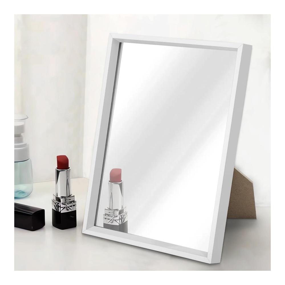 Entdecken Sie den stilvollen Kleinen Tischspiegel mit Ständer Rechteckiger Make-up-Spiegel Metallrahmen tragbar für Schlafzimmer Wohnzimmer & Badezimmer - Weiß
