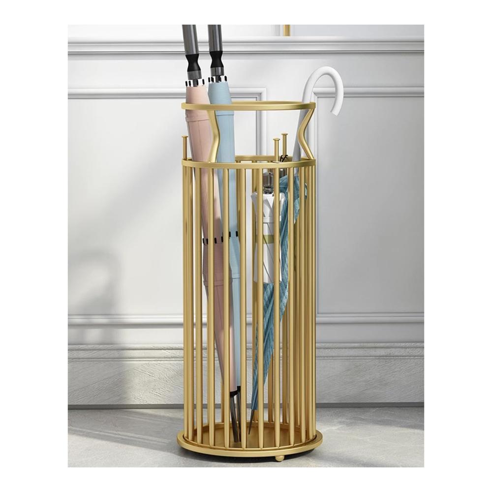 Eleganter Schirmständer in Gold 22 * 22 * 58cm für Zuhause Hotel & Büro – Freistehender Metall-Schirmhalter mit Wasserschale für den Eingangsbereich